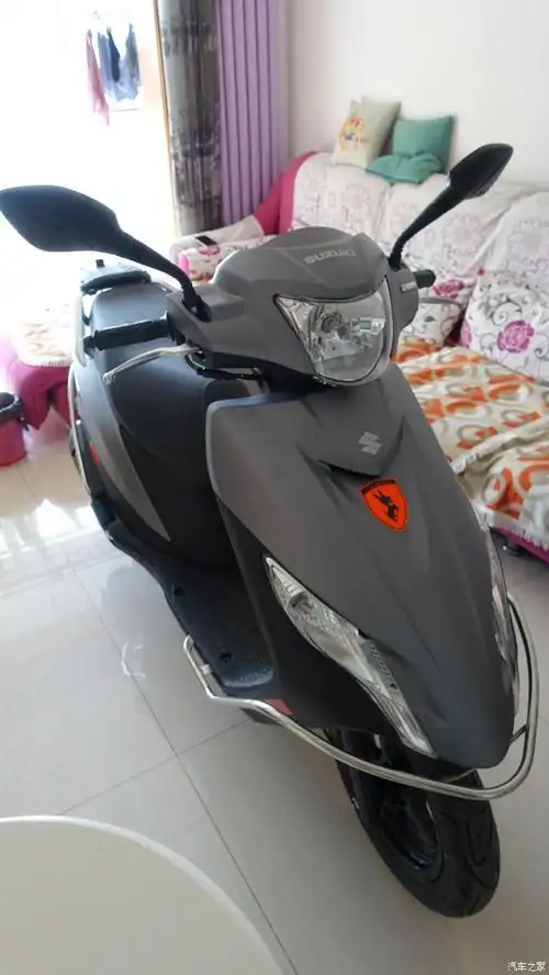 北京入手铃木uu125百年纪念版蚕丝灰色小摩托多图慎入