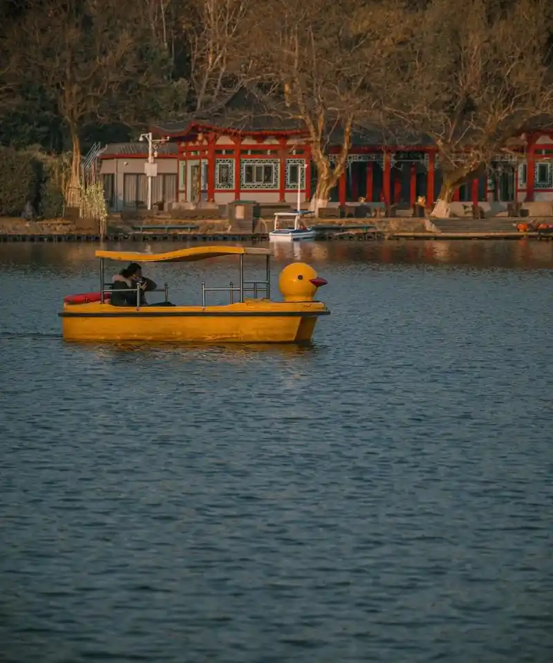 南昌摄影|八一公园|人文调色.让我看看你们那里的公园是什么样 - 抖音