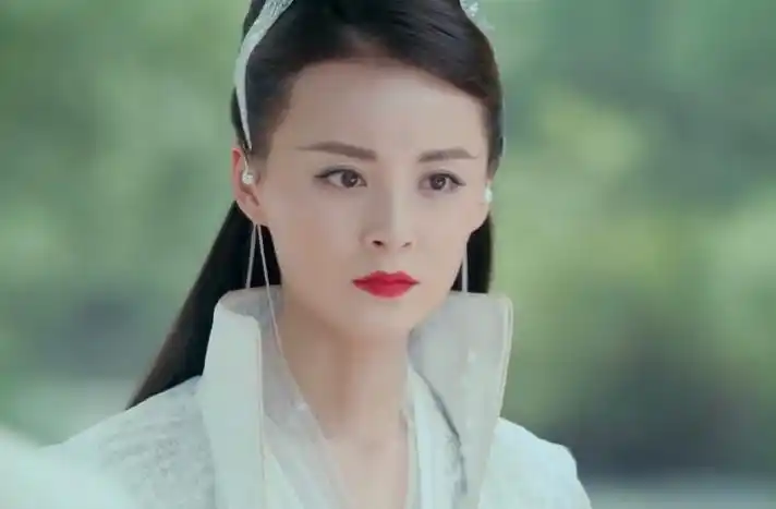 《绝代双骄》毛林林饰演的邀月宫主也太好看了,就连口红都那么美