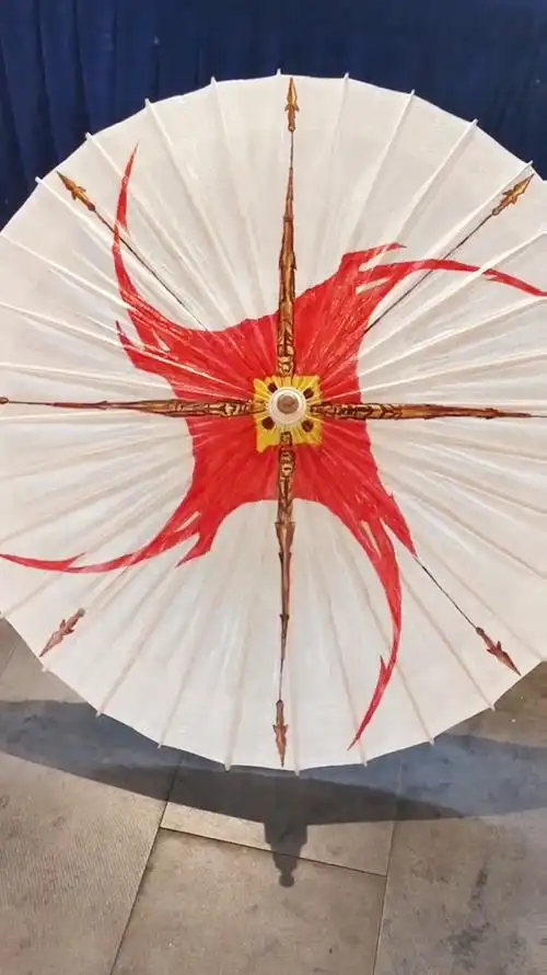 他说千机伞是叶神的荣耀,一年荣耀,一如既然