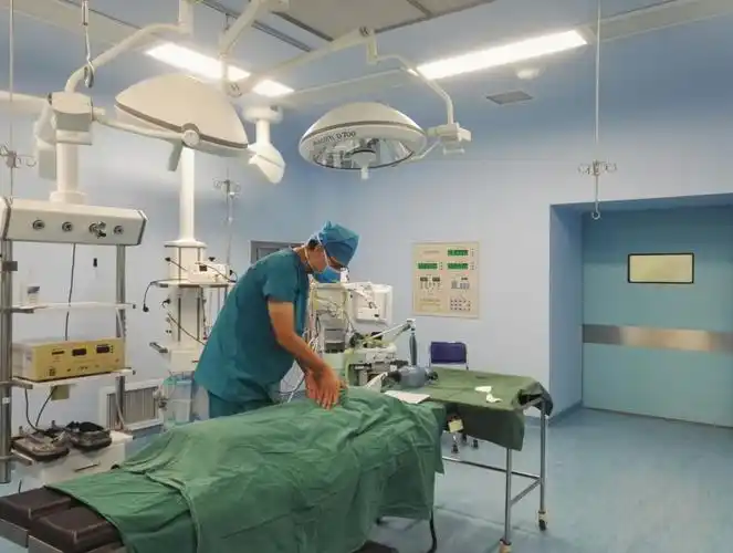 南院手术室医护人员进行《心肺复苏技术》演练考核