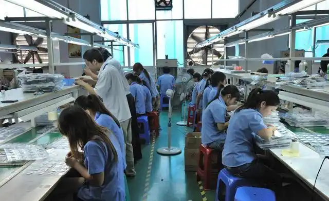 那些曾经在流水线上工作的打工妹,现在都干嘛去了?