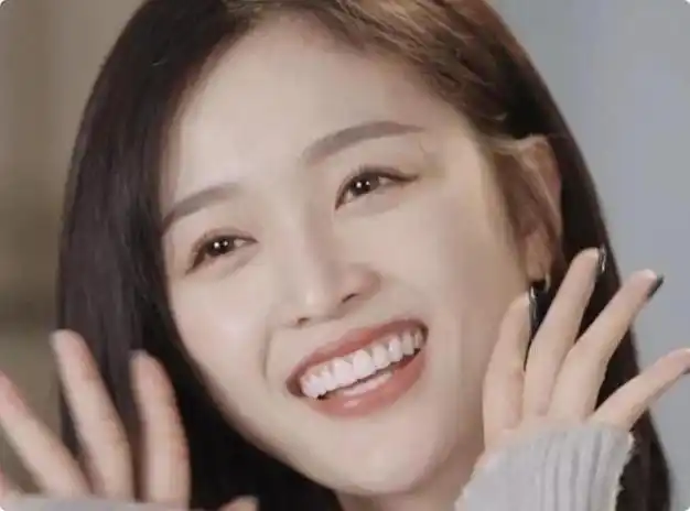 有的亮得发蓝,有的嘴包不住牙,辣眼睛|正畸|刘涛|牙齿|整牙|陈妍希