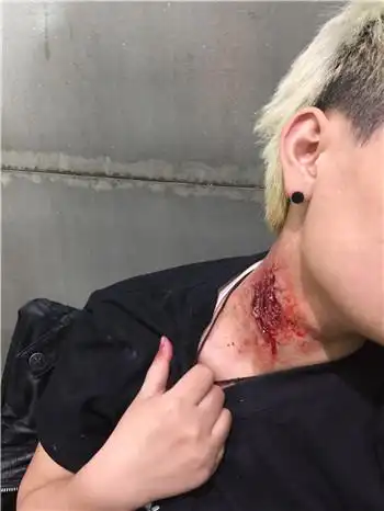 化妆师大对决》明星学员wayne andersonn揭秘僵尸咬伤特效化妆制作