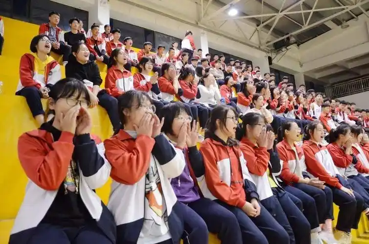 "篮"不住的精彩——永和中学高中部第一届"校长杯"班级篮球联赛胜利