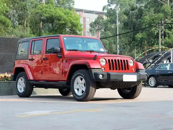 jeep牧马人越野报价 优惠8万轻松全路况_凤凰汽车_凤凰网