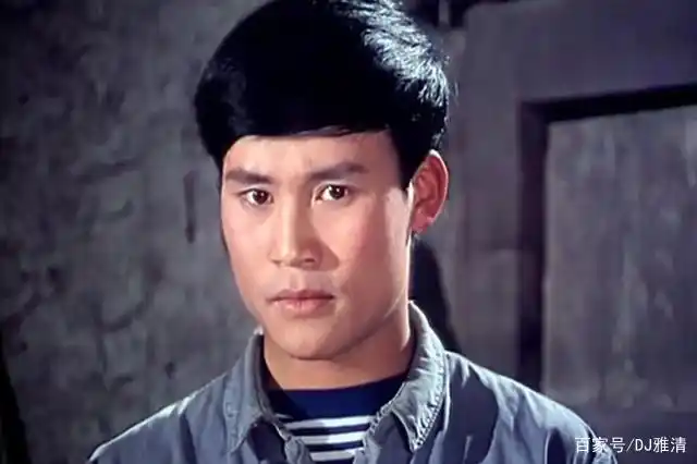 难忘《被爱情遗忘的角落》中的荣树哥,今65岁近照曝光,容貌已改