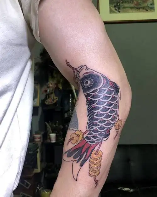 鲤鱼旗纹身图片_手臂老传统鲤鱼旗纹身图案