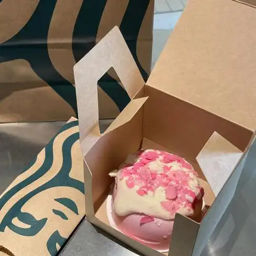 星巴克春日蛋糕