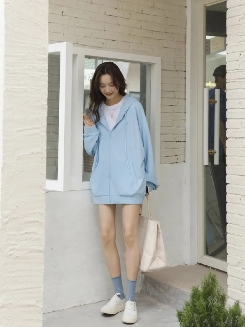 长款卫衣 长筒靴