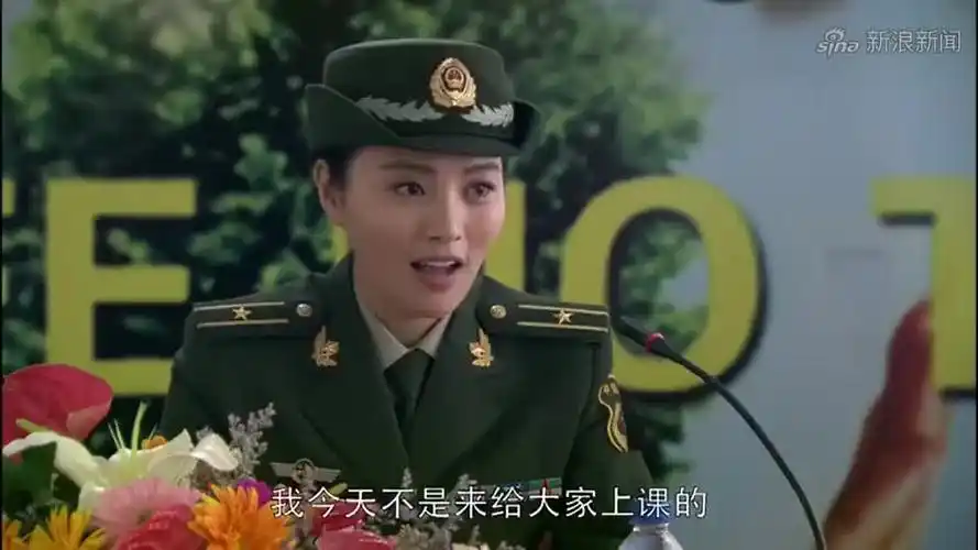 美丽重生:赵晓雪正在给学校的学生们,普及有关禁毒的法律知识