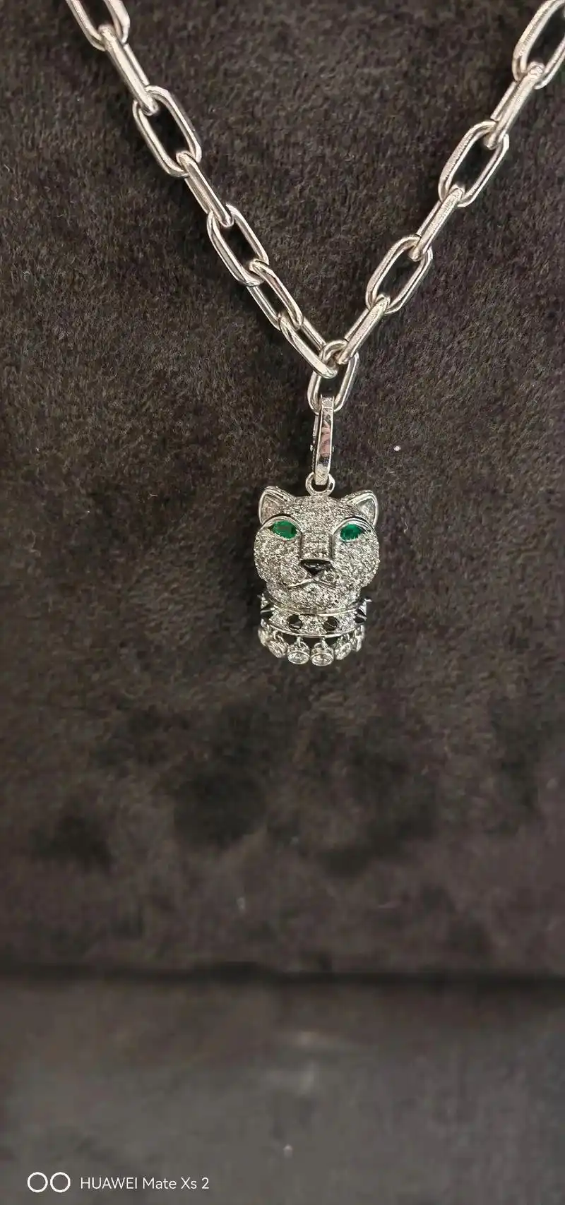 关注 cartier卡地亚白金满钻猎豹90豹子头吊坠 搭配白金斯巴达项链