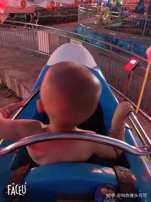 光膀子希大爷回去路上也有点小插曲.