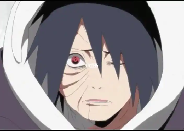 带土在那一瞬间开启了万花筒写轮眼……他怒了杀了所有敌人,把卡卡西