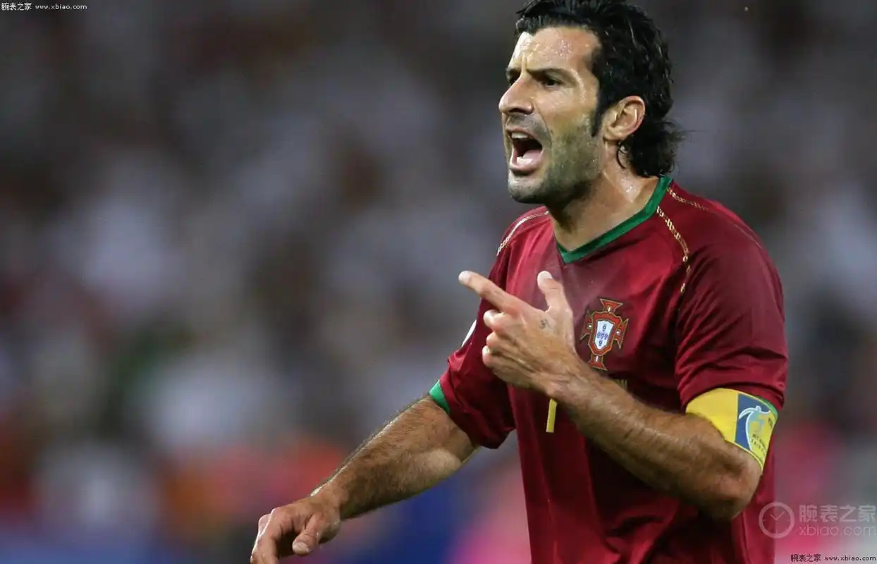 看葡萄牙传奇球星 路易斯·菲戈戴什么腕表?