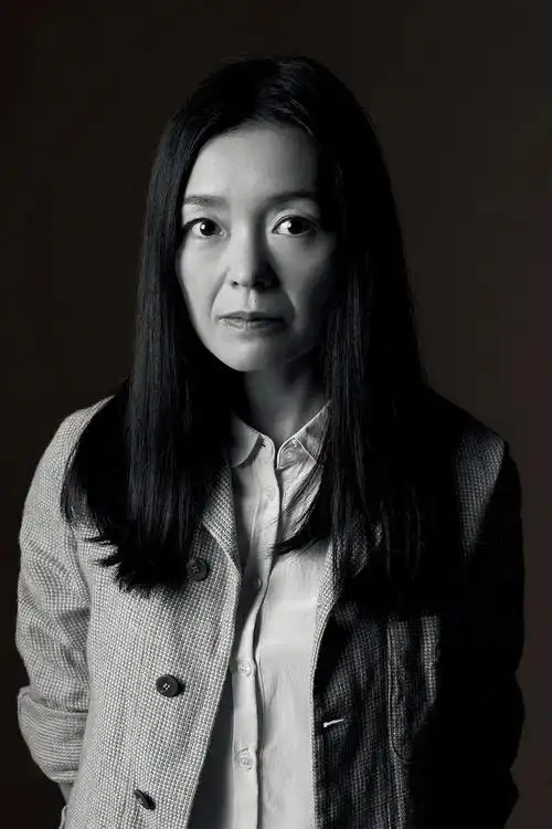 奇山怪石,在他们手中讲故事_彭薇