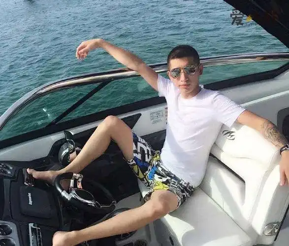 国际庄磊哥背景起底庄磊真的是黑社会老大吗