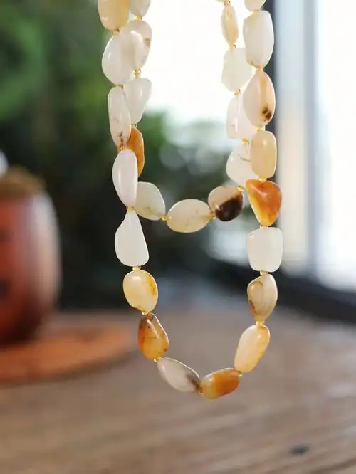 和田玉籽料原石项链