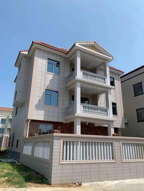 三层自建房外墙砖效果图这样搭配出来干净利落吧!