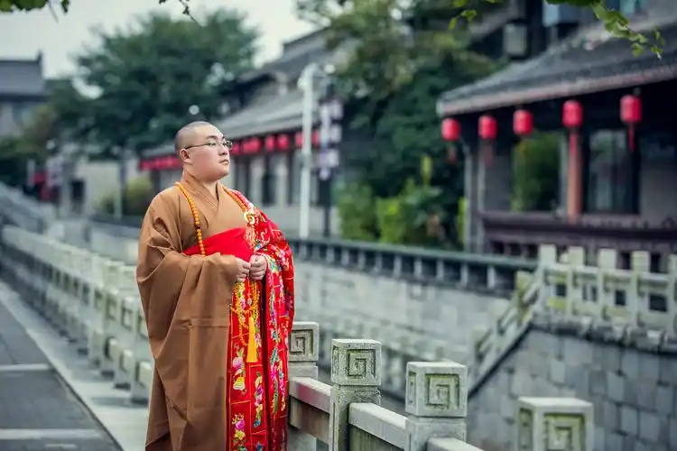 宏法利生使者法华法师