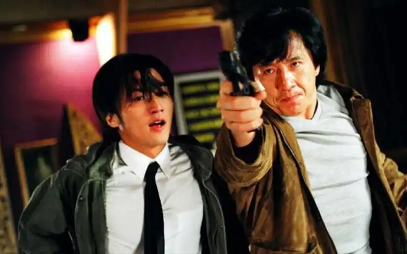 吴彦祖就算是变态杀手也帅到不行的电影《新警察故事》,成龙经典动作