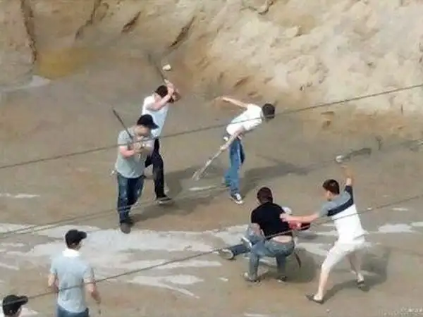 6亿人新闻阅读而生的网易新闻客户端 1 2 3 4 5 6 分享: 用微信扫描