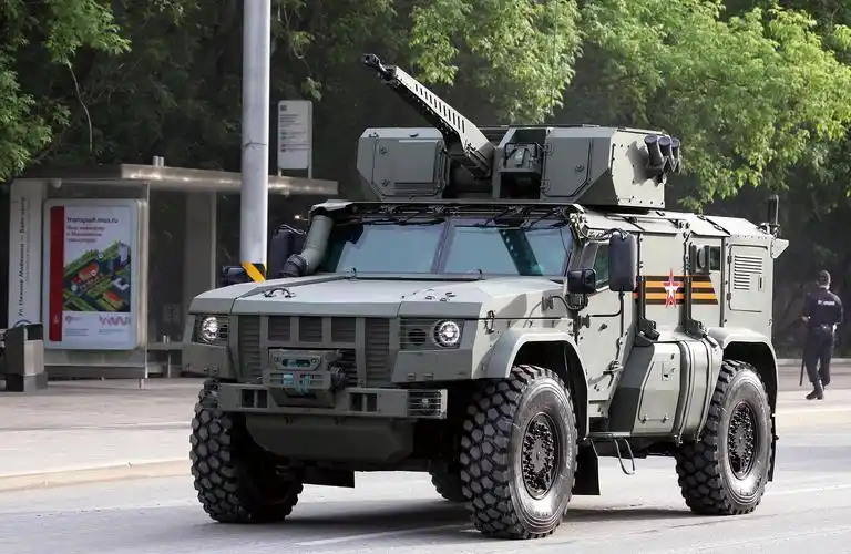 俄罗斯"台风"k轮式装甲车 - acfun弹幕视频网 - 认真你就输啦 (?ω?