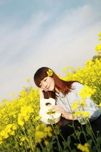 唯美人像《三"乐"花海》