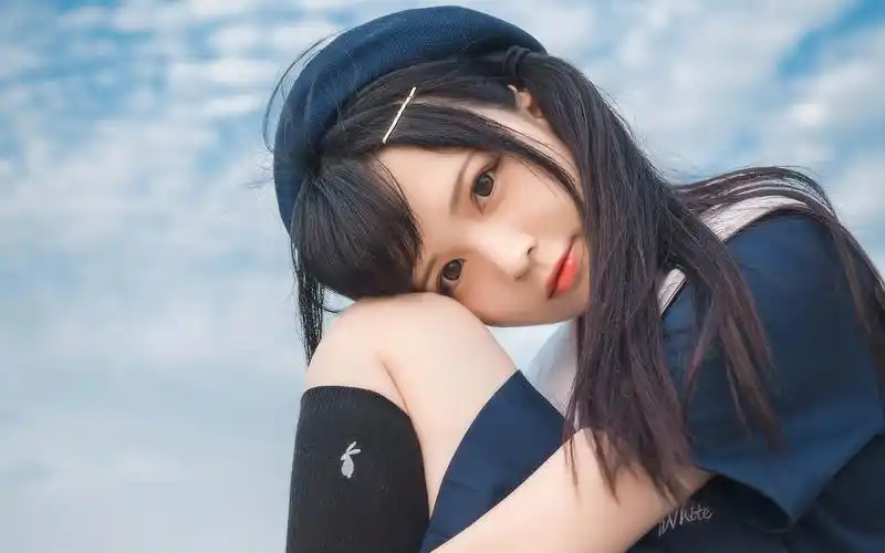 清新可爱美少女写真桌面壁纸