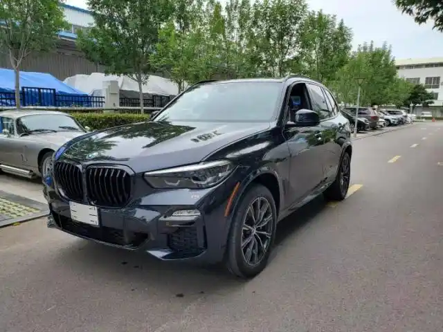 操控与豪华的结合体,全新2020款宝马x5运动