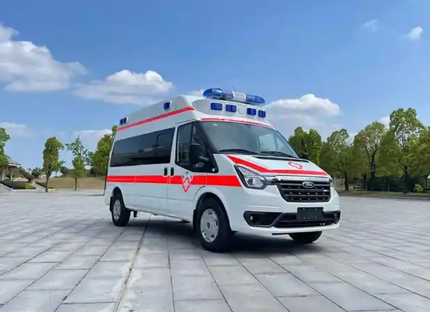 江铃福特v348新世代120救护车已到达云南丽江