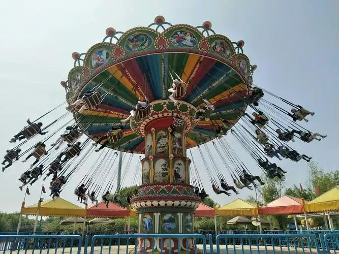 飓风飞椅,飘荡,翱翔,飞一样的感觉.