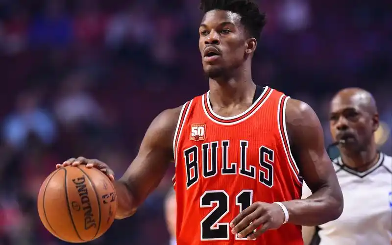 吉米巴特勒美国队单挑集锦jimmybutlerusatraininglasvegasfull