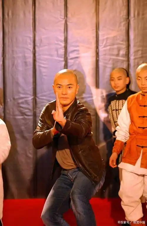 为什么赵文卓版的黄飞鸿没有李连杰的版得令人印象深刻