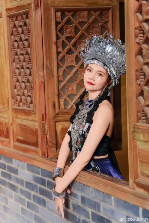 今天的苗族姑娘不下蛊,下发财符7715接不接7715