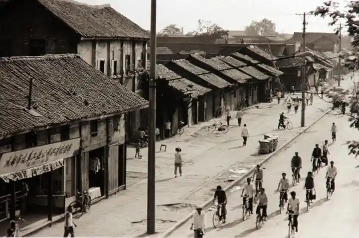 辉煌60年专题《老成都照片》(70年代)