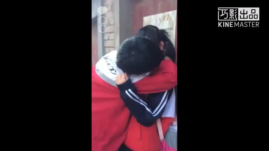 【虐狗】小学生也要壁咚和亲亲