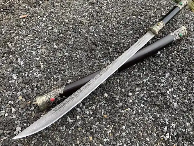 户撒高档精品木邦刀手工浮雕刻花草作品展示