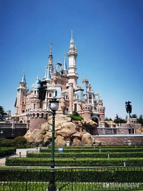 上海好玩的地方排行榜适合年轻人上海旅游必去景点一览表