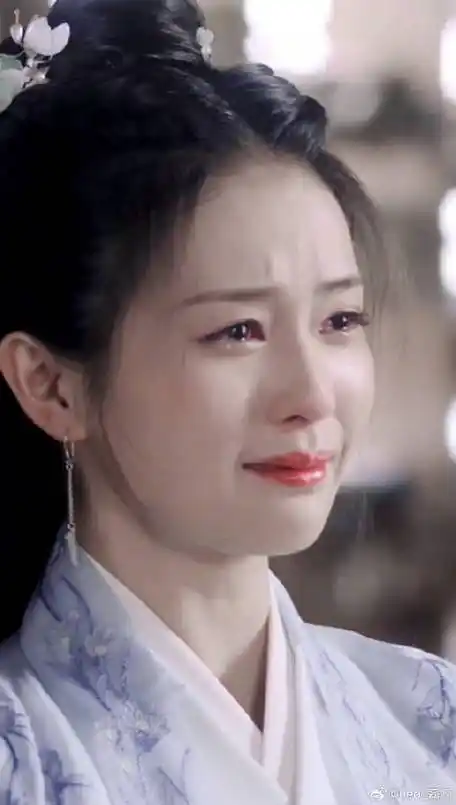 笑着哭才是最痛的～#白鹿 的演技绝了,明明都是