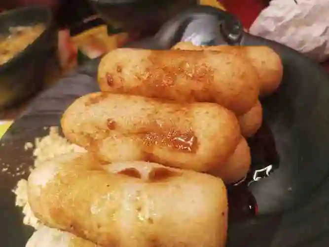 酱小七老火锅(骆家塘店)-"第一次来骆家塘的酱小七【环境】装修是.