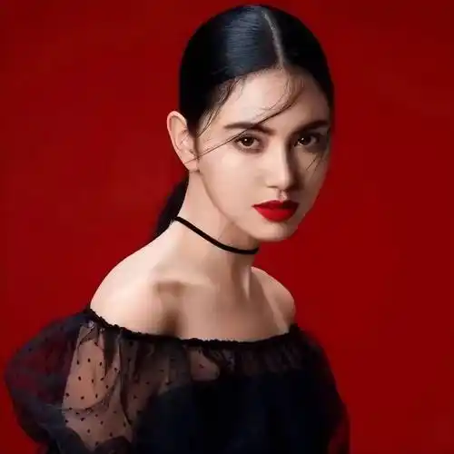 泰国人间绝色女星颜值身材不输迪丽热巴网友美到窒息