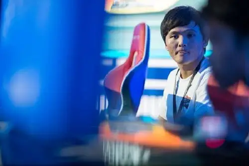 个人半决赛a组 梁海鹏率先晋级冠军赛