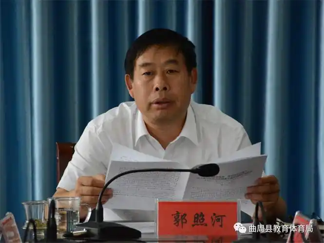 郭局长结合当前重点工作和系统实际,对照县委书记李凡的讲话内容,第一