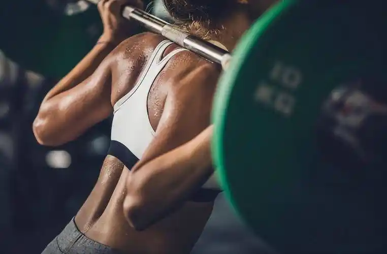 你知道健身时出汗的讲究吗?_身体状况_进行_运动