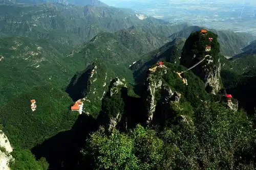 写美篇  五老峰是国家森林公园,国家级风景名胜区,国家aaaa级旅游景区