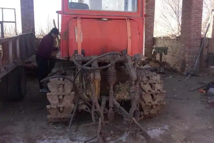 【第一次拍卖】东方红链轨车