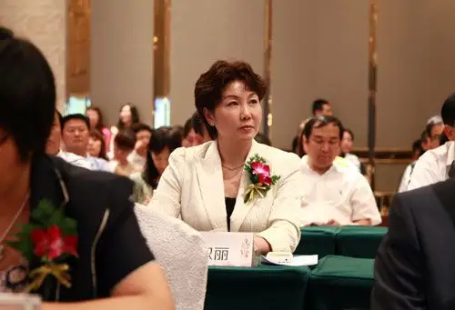 大连桑扶兰实业有限公司董事长邹积丽女士