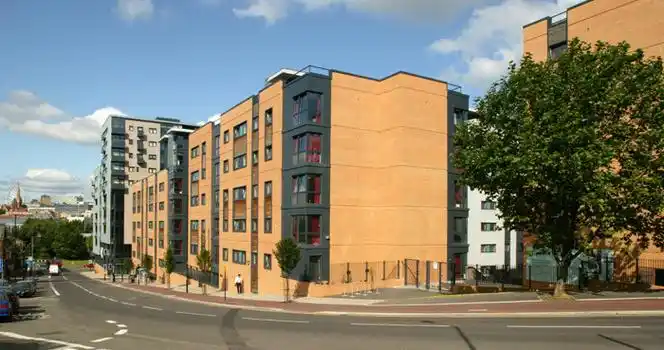 谢菲尔德哈勒姆大学