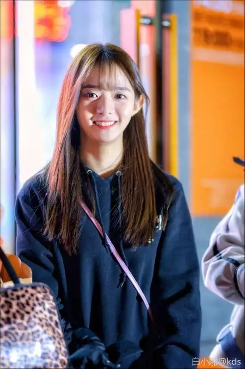 ------------       费沁源のこと